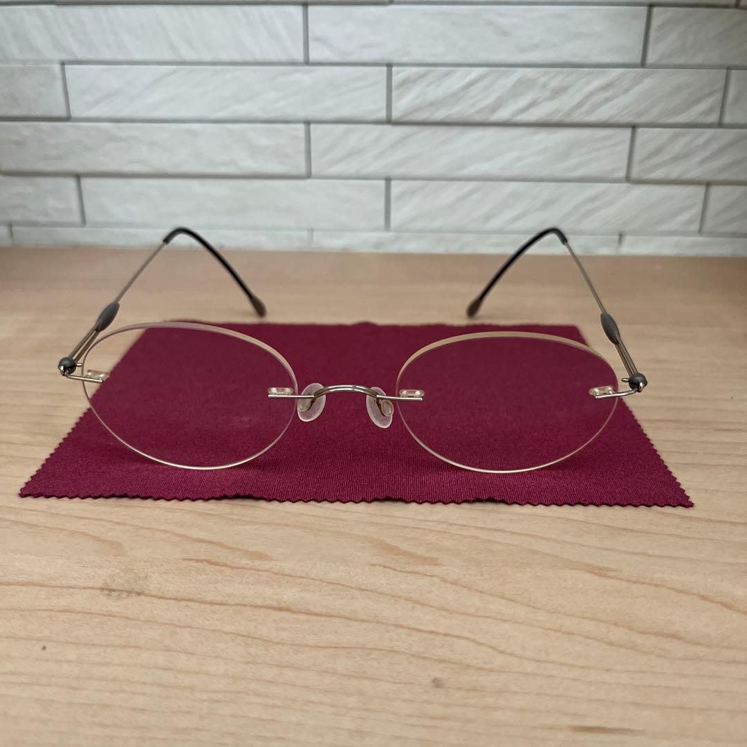 シルバー メタル フレーム オーバル型 老眼鏡　 ブランド　シルエット