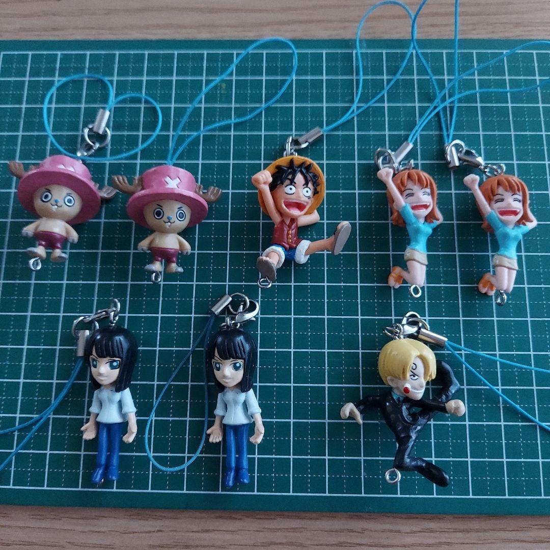 ONE PIECE つながる フィギュア ストラップ 8体セット - メルカリ