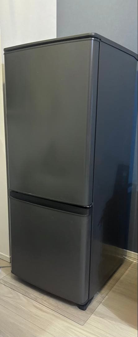 三菱　冷蔵庫　MR-P15H-H マットチャコール 三菱電機（MITSUBISHI ELECTRIC） 冷凍冷蔵庫 MR-P15K-H 146L 幅48cm