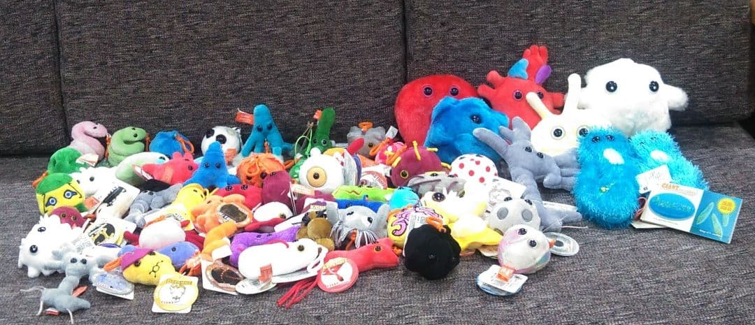 ジャイアントマイクロブス　ぬいぐるみ　キーホルダー　大・小　まとめ売り　58個 ジャイアントマイクロブス ぬいぐるみ キーホルダー 大・小 まとめ売り