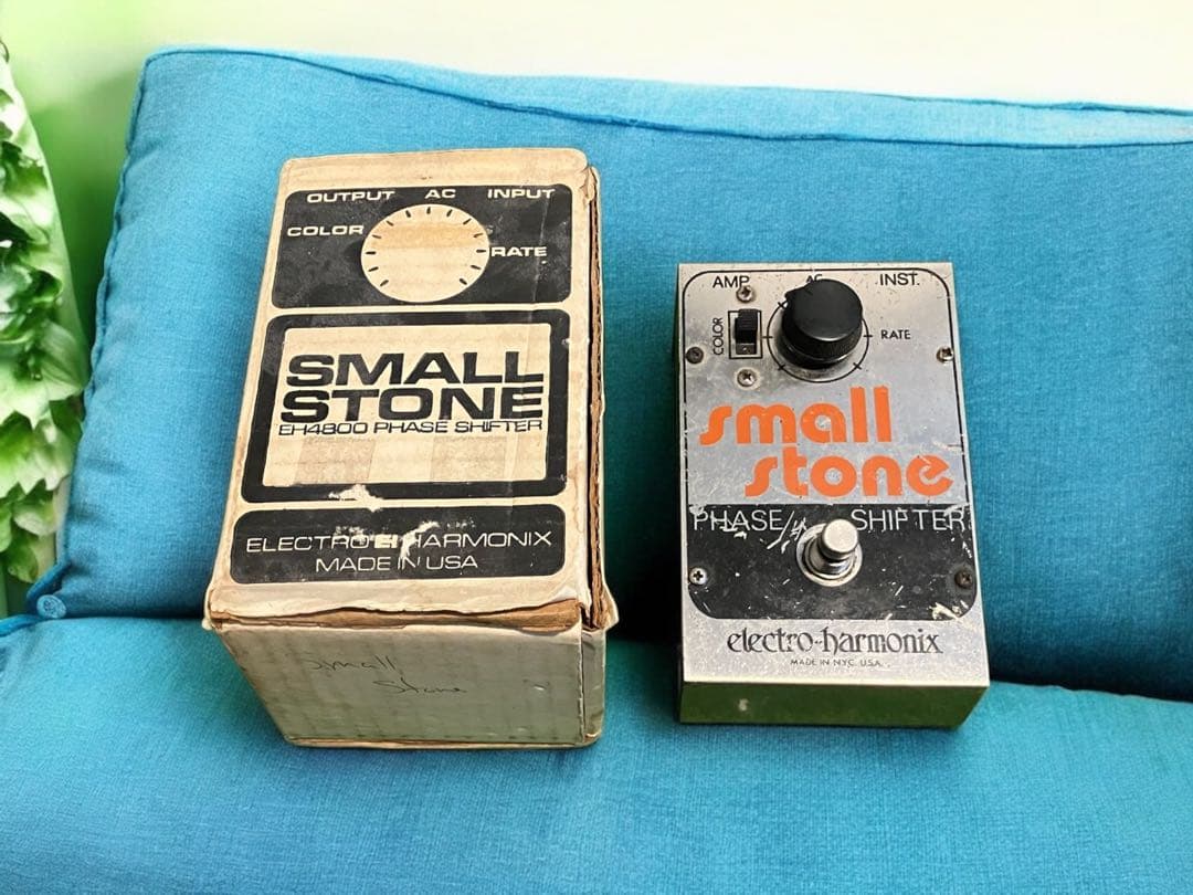 Electro Harmonix Small Stone カートコバーン 箱付