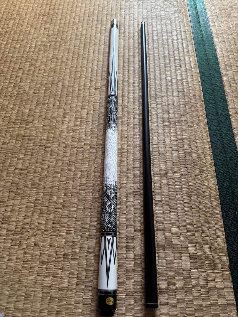 200Z ビリヤードキュー 白黒