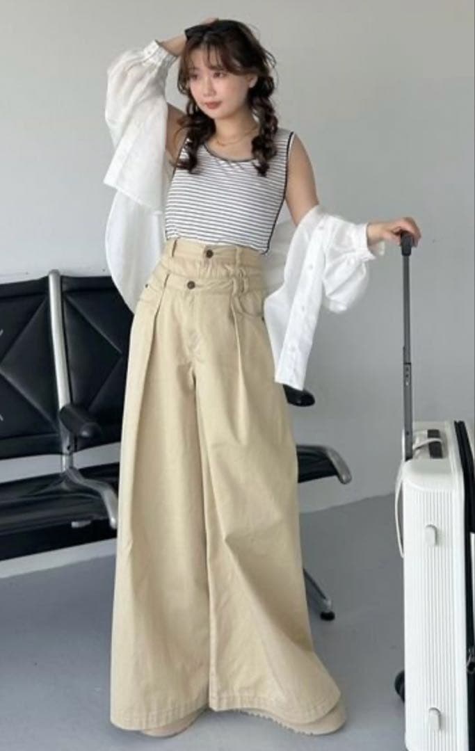 スナイデル　snidel レイヤードデザインパンツ　2025 新作 ベージュ