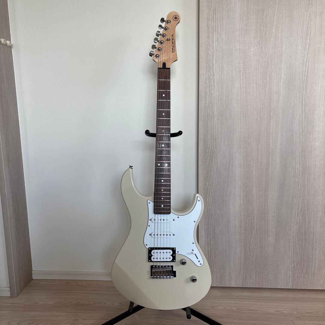 YAMAHA PACIFICA 112V 人気色　美品　ケース＋おまけ付き