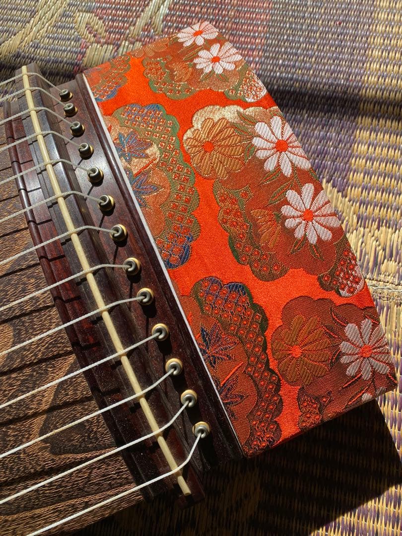 箏　琴　和楽器　くり甲　綾杉彫　美品　送料込