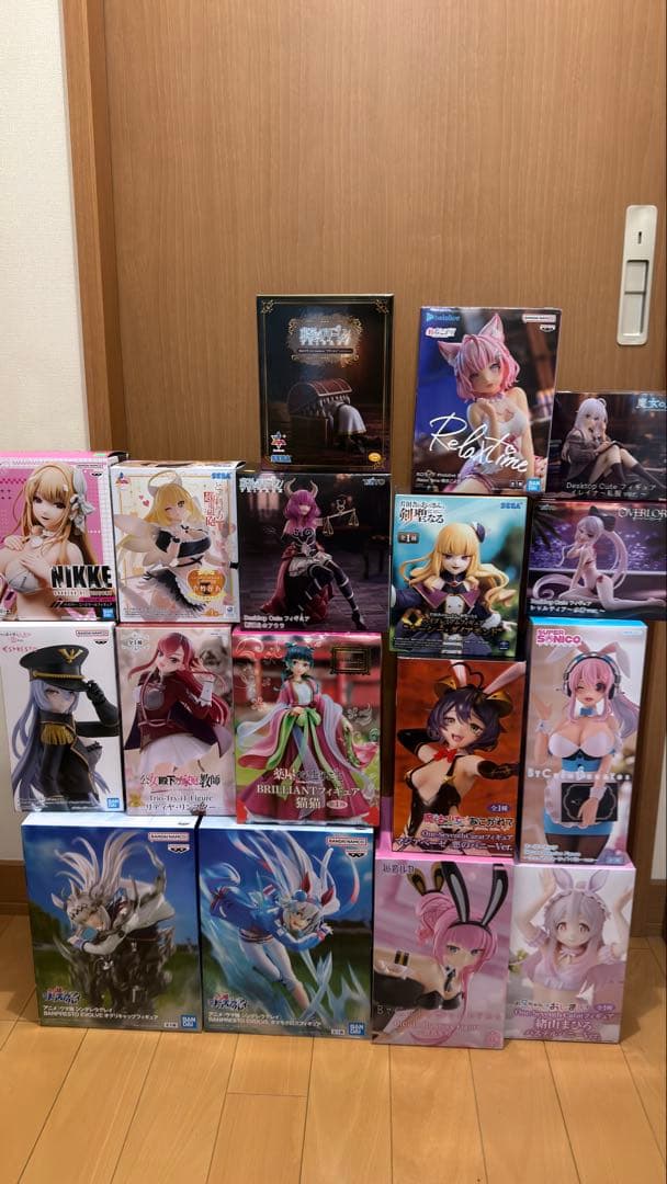 人気アニメ＆ゲーム系フィギュア 17体まとめ売り OS1206