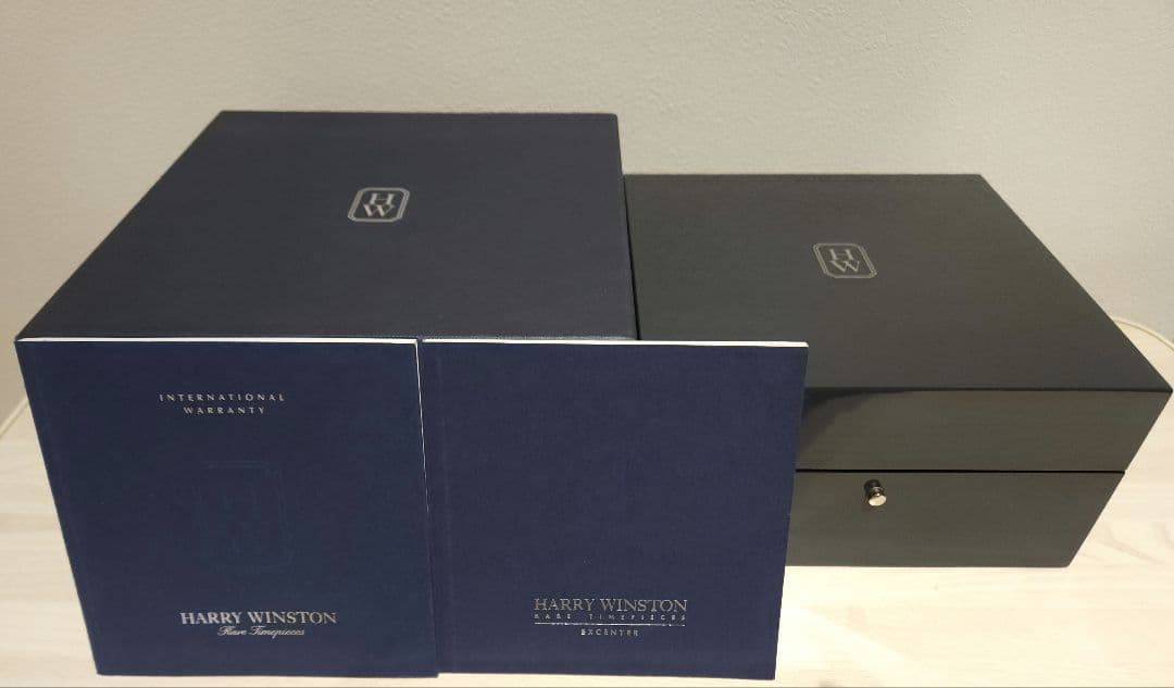 HARRY WINSTON　 時計ケース　 取り扱い説明書　箱セット　お値下げ✨