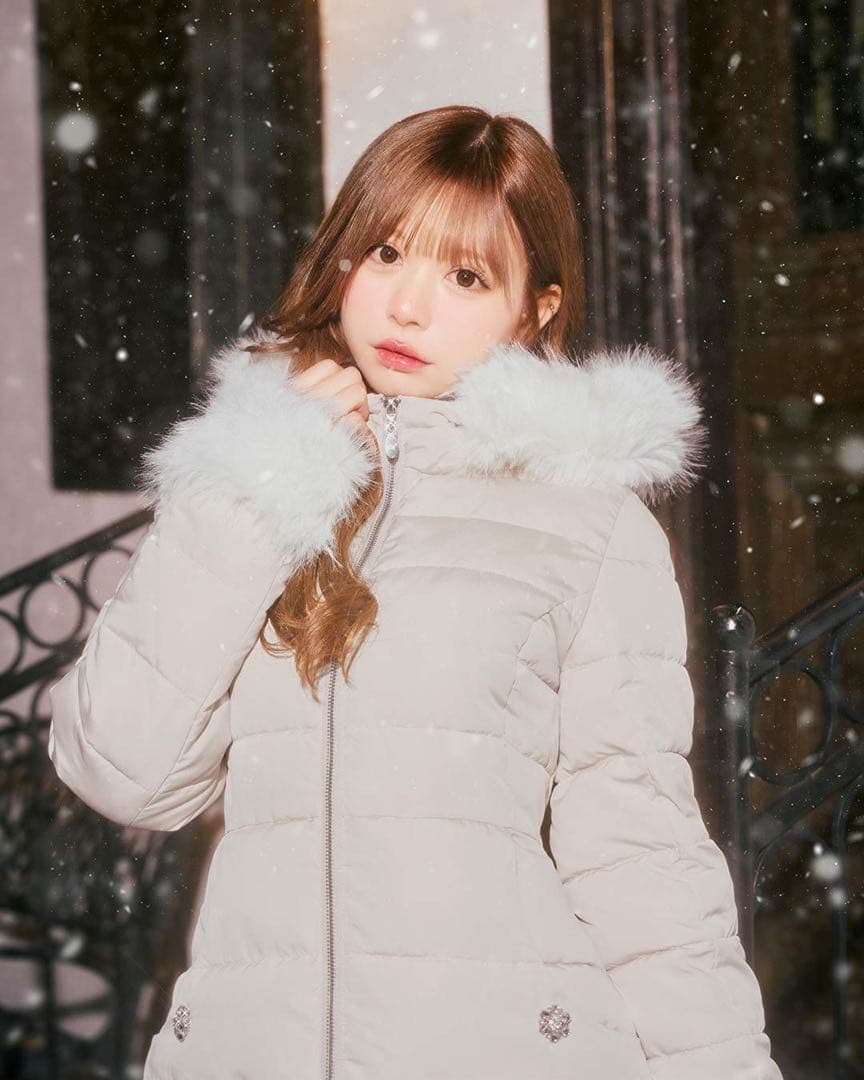 新品未使用 ミシェルマカロン 美くびれフェイクダウンジャケット XS