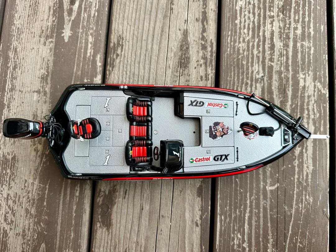 レンジャー 520VX 1/24 ダイキャスト模型 CASTAWAY バスボート - メルカリ