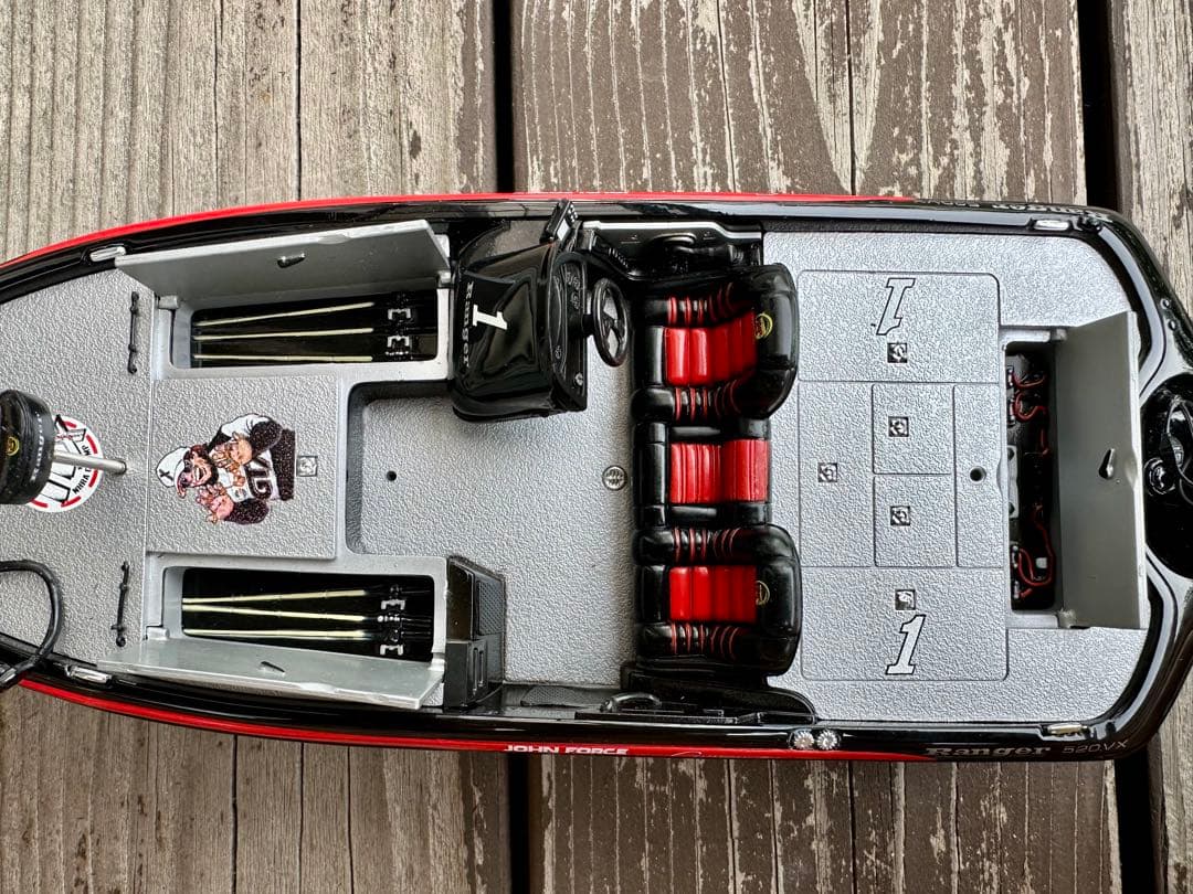 レンジャー 520VX 1/24 ダイキャスト模型 CASTAWAY バスボート - メルカリ