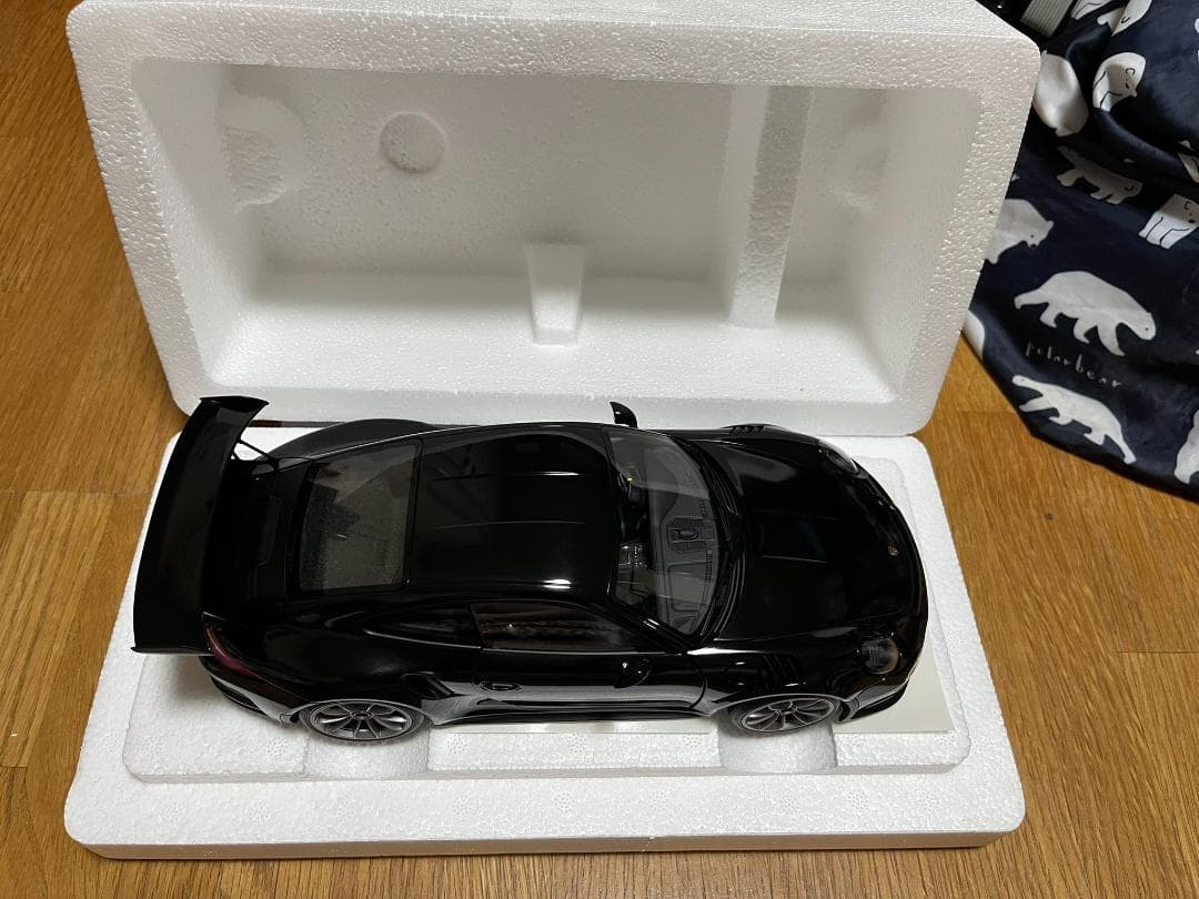 AUTOart 1/18 ポルシェ 911 (991) GT3 RS ブラック 1/18 AUTOart Porsche 911 991 GT3 RS (Gloss Black with Black Wheels