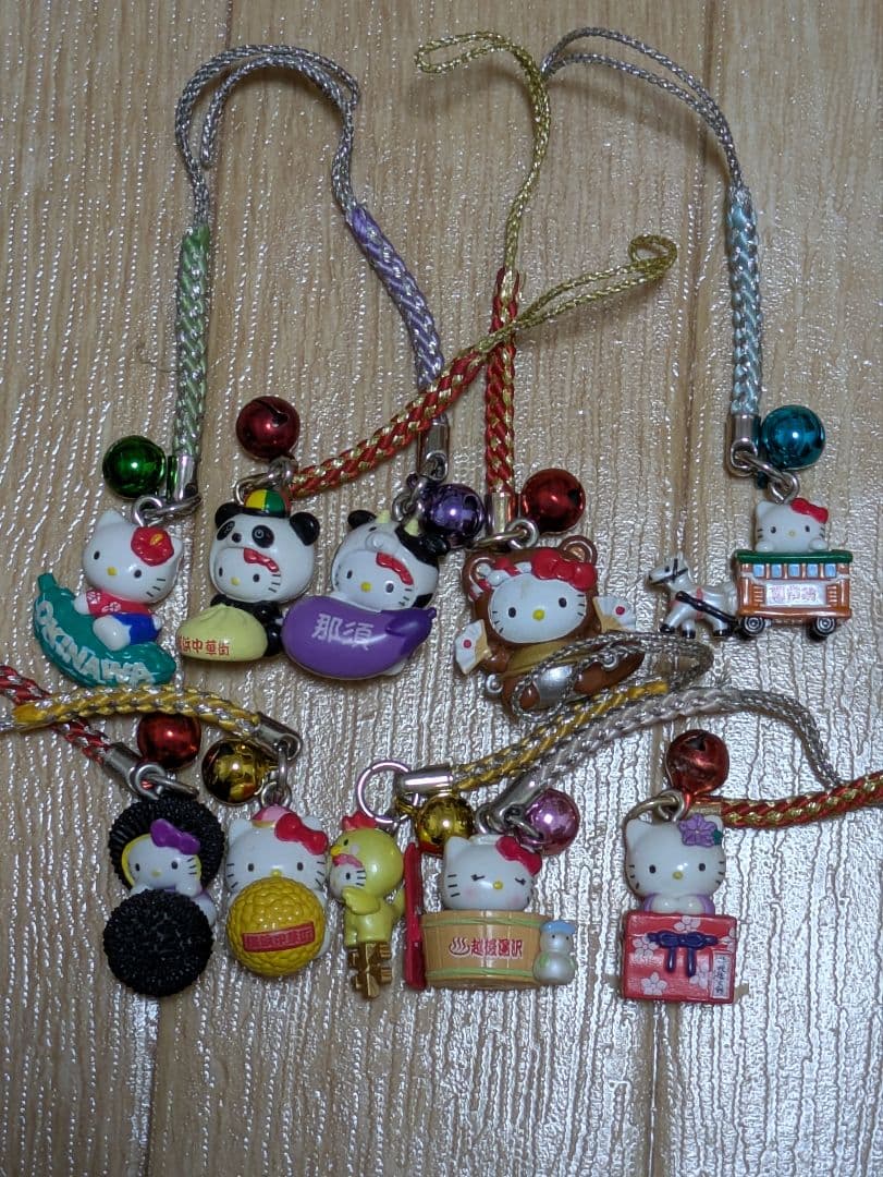ハローキティ ご当地キティ根付けストラップ 10個 - メルカリ