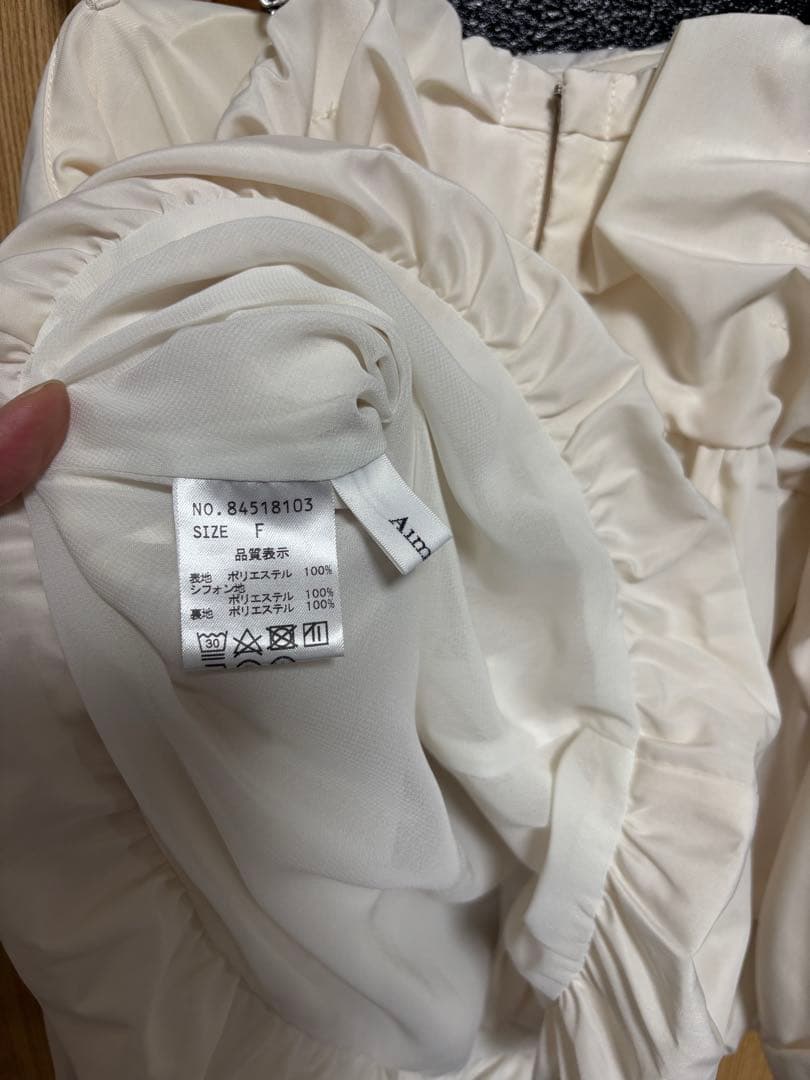 お*引様 エメイン Aimeine 2wayバルーンベアブラウス - メルカリ