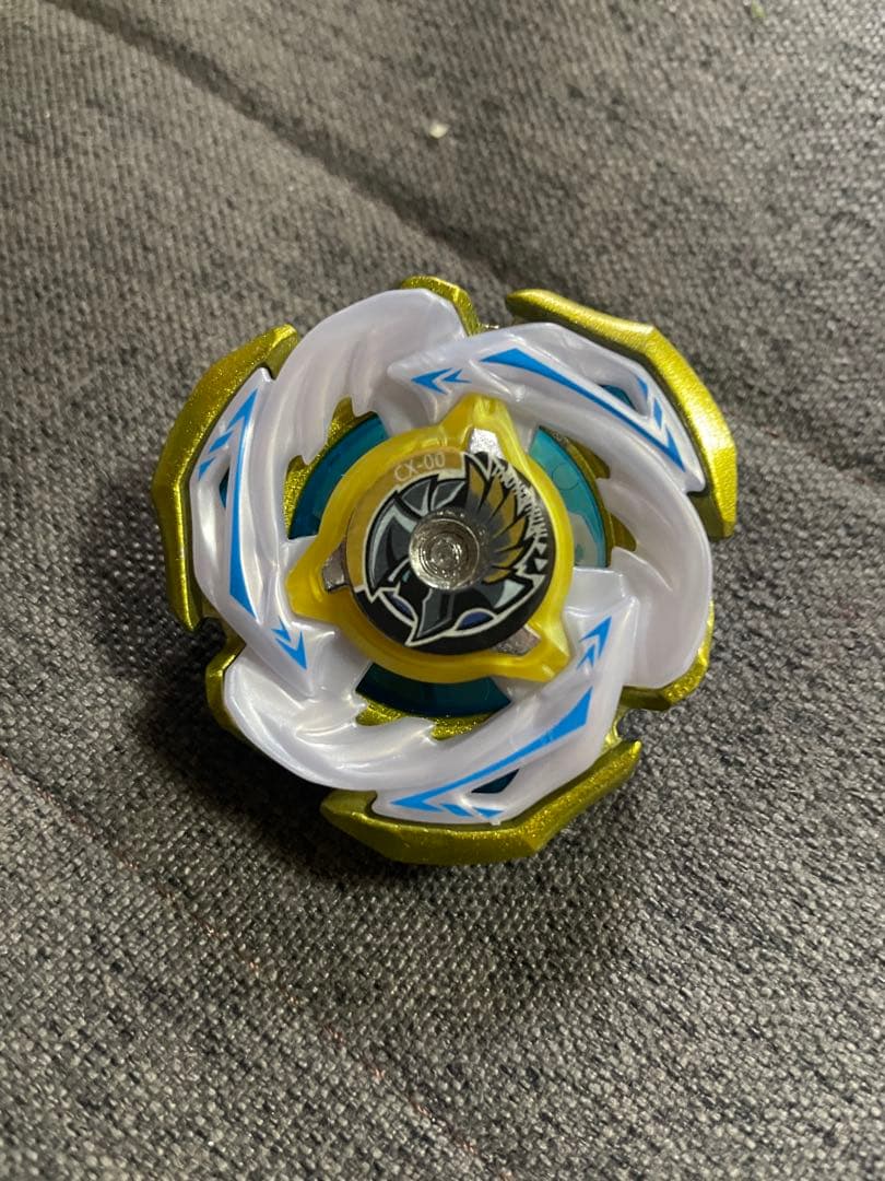 ベイブレードx 互換品　海外性　ワルキューレボルト