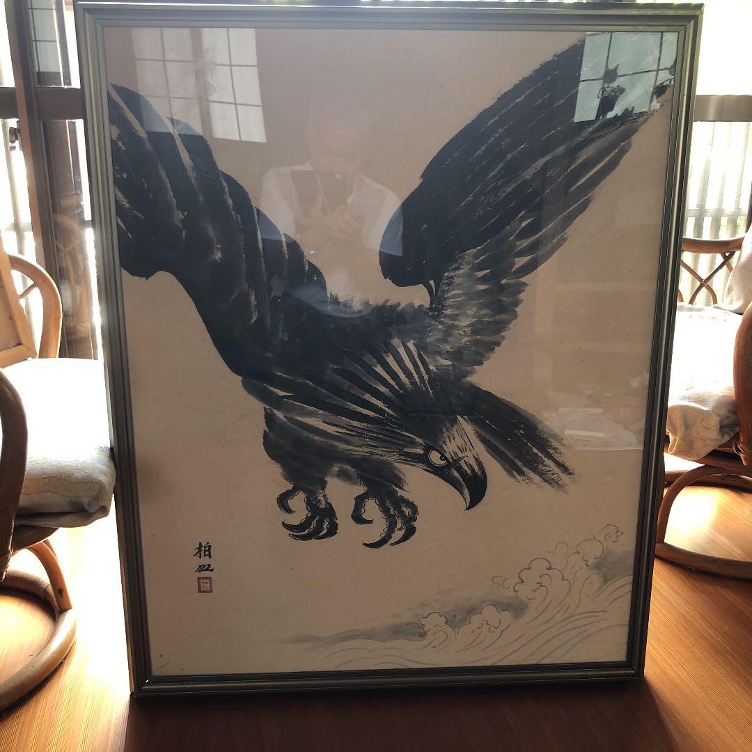 水墨画　　眼光鋭く獲物を狙い襲いかかる間際の構図