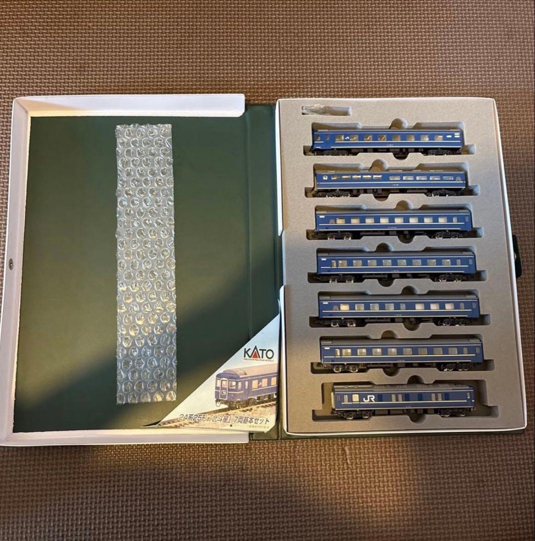 KATO 24系北斗星 Nゲージ 7両編成 Amazon | カトー (KATO) Nゲージ 24系寝台特急「北斗星」 デラックス