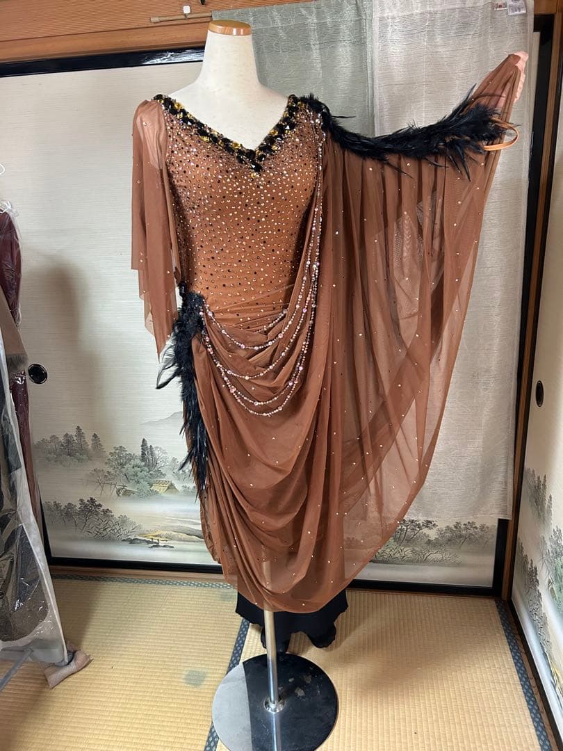 豪華オーダーメイド 社交ダンスドレス ブラウン ビーズ装飾 Mサイズ