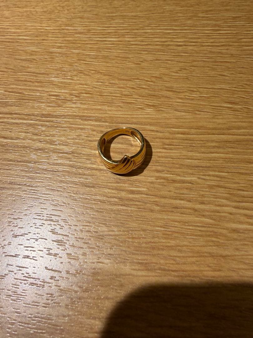 K18ゴールド ウェーブデザインリング