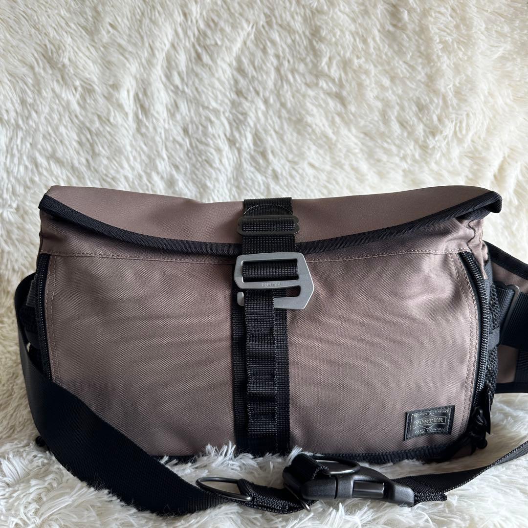【極美品】PORTER ポーター GRIP ボディーバック ウエストバック PORTER ポーター ユニット ウエストバッグ 784-05469 吉田カバン