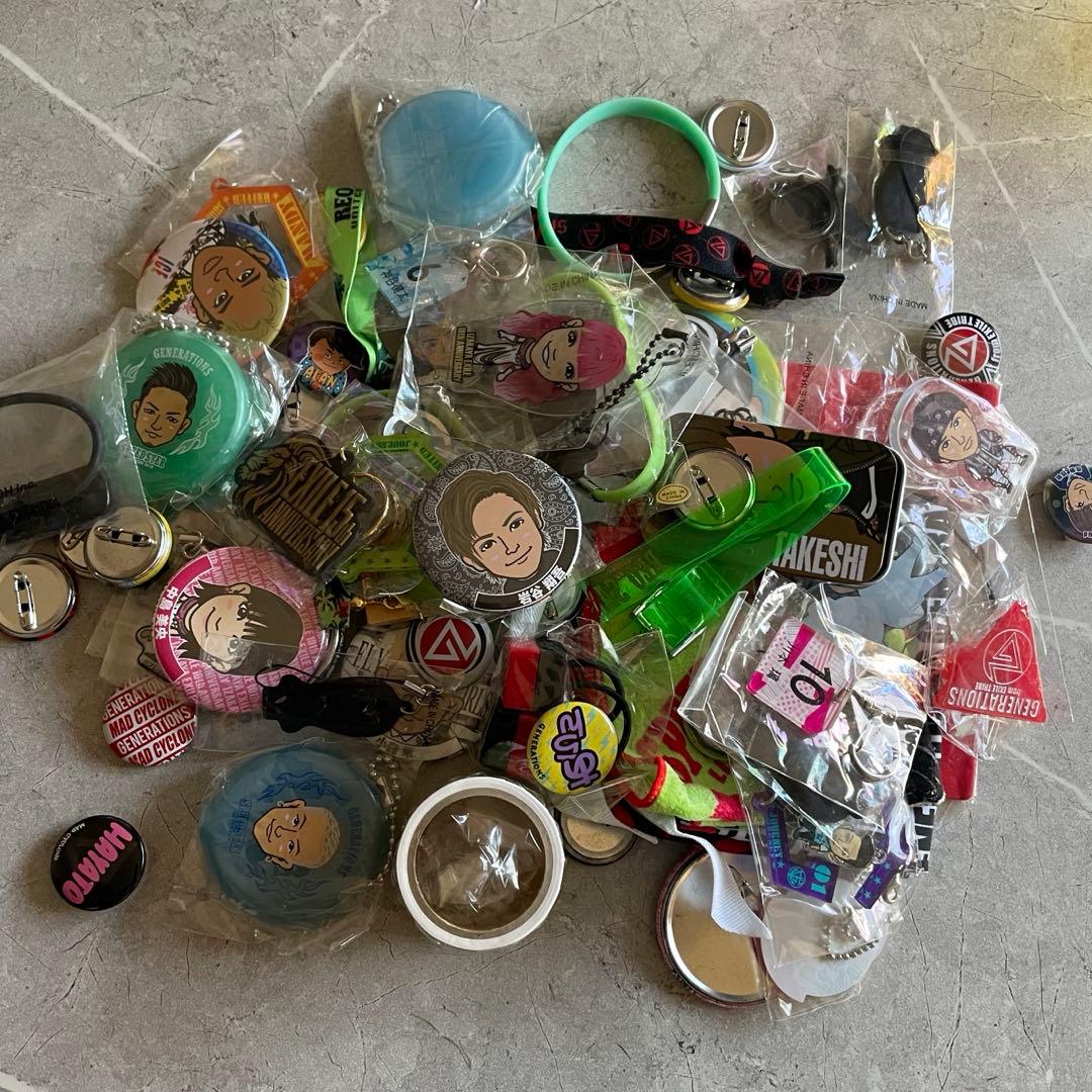 EXILE GENERATIONS 3代目JSB EG ガチャ 缶バッチ72点 - メルカリ