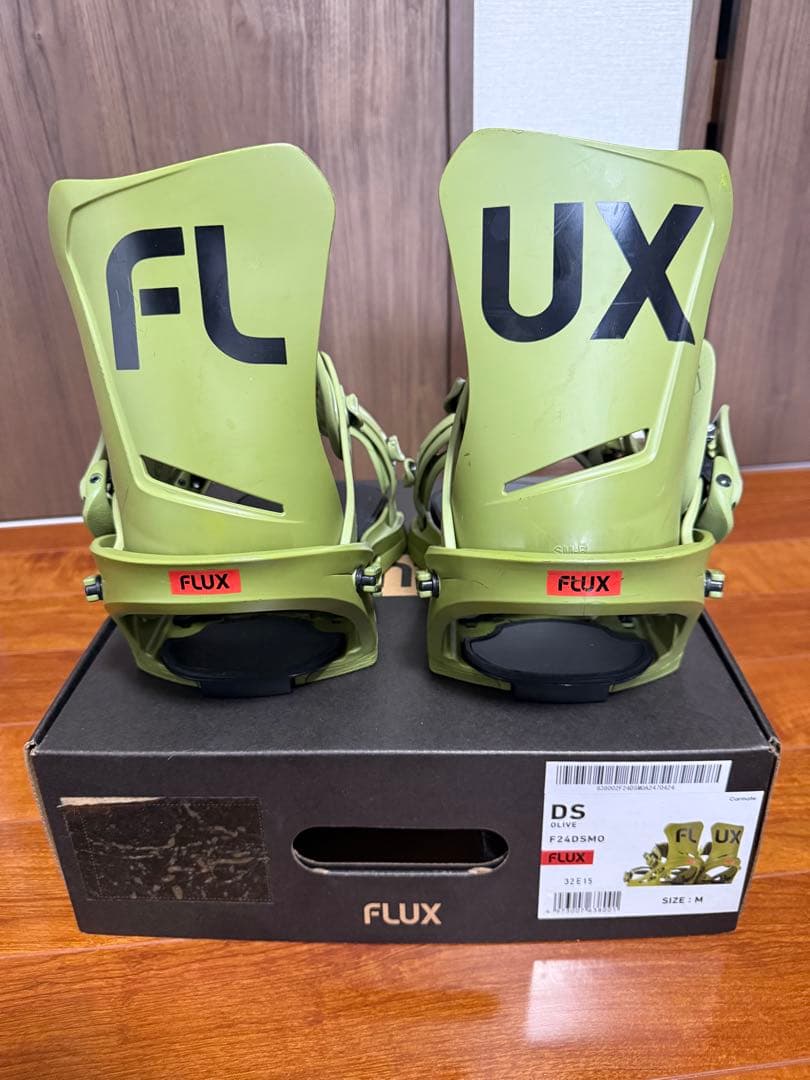 23-24 FLUX DS Mサイズ　カーキ