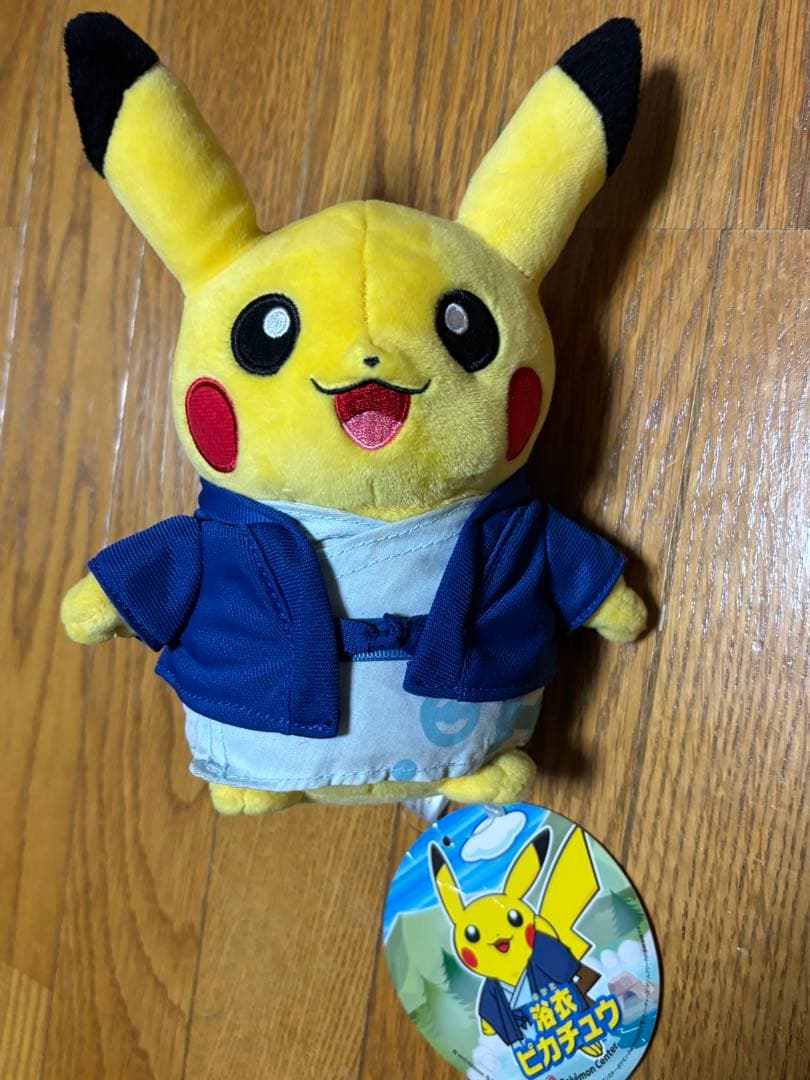 ポケモンストア大分　ピカチュウ　ぬいぐるみ