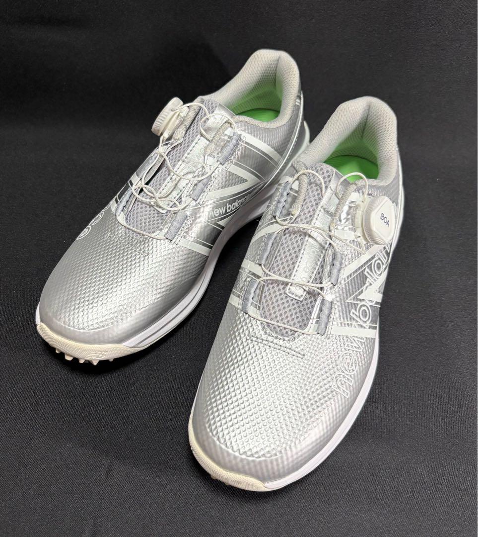 New Balance 軽量ゴルフシューズ シルバー