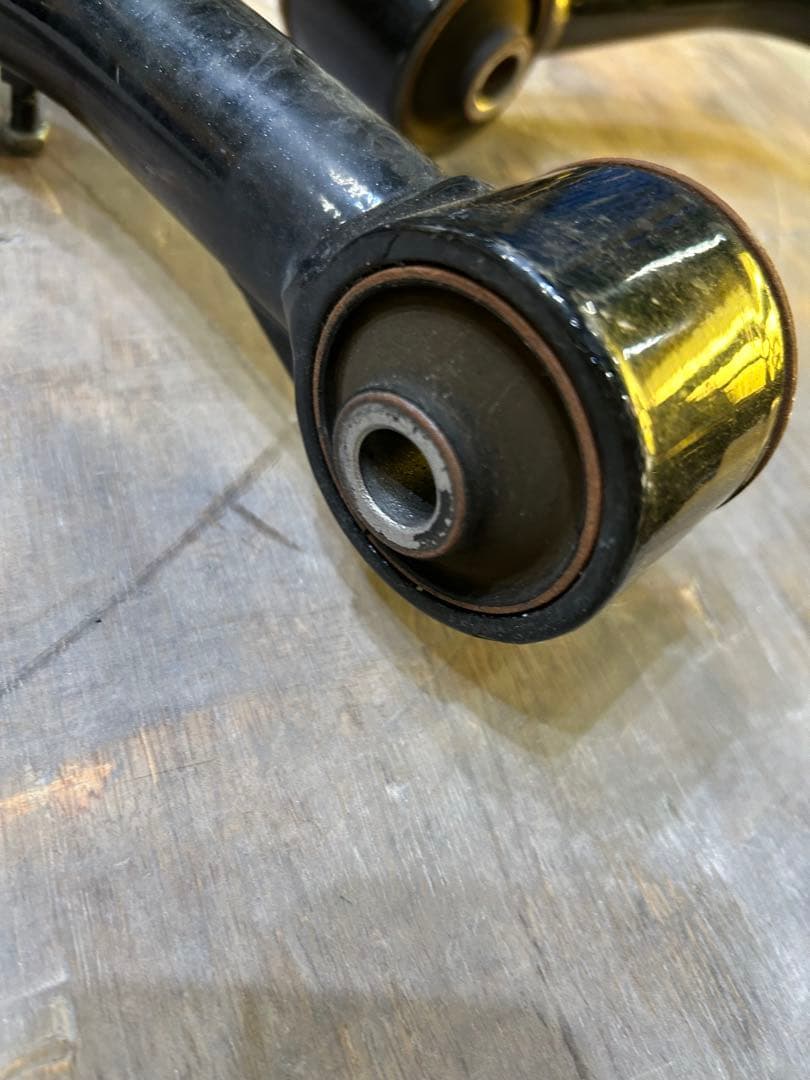 TGS X-Fang フロントアッパーアーム ランドクルーザープラド - メルカリ