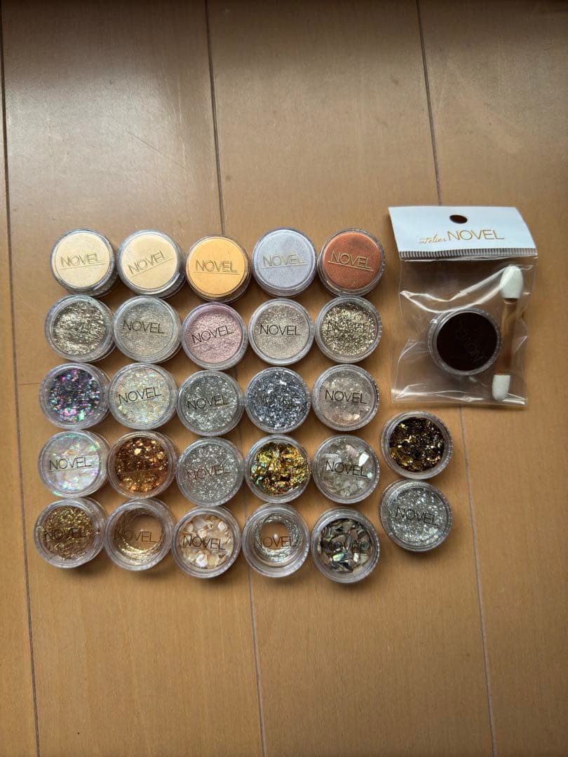 ほぼ未使用品　NOVEL ジェルネイル　パウダー　パーツセット