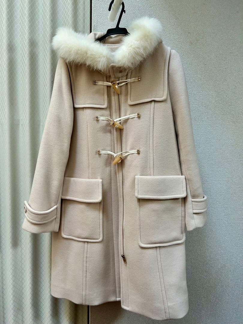 ジルスチュアート ダッフルコート　ベージュ　白