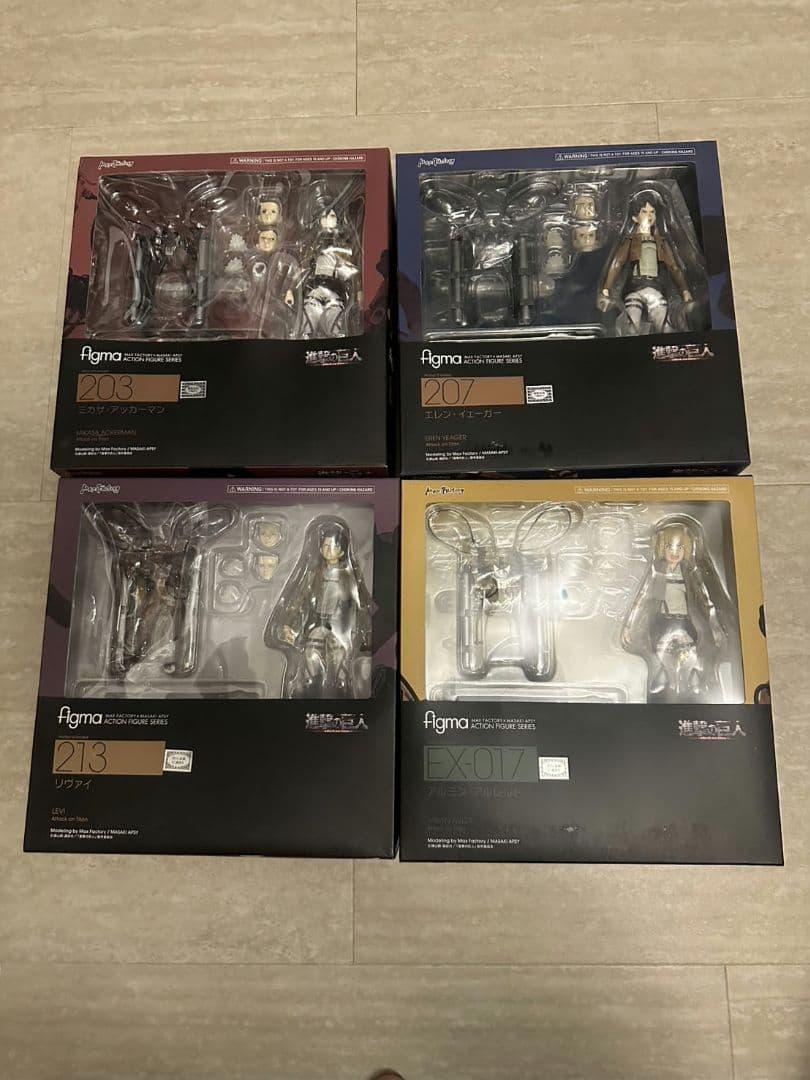 figma 進撃の巨人 フィギュア 4体セット　予約特典台座1点付き Amazon.co.jp: figma 進撃の巨人 リヴァイ (ノンスケール ABS&PVC 塗装