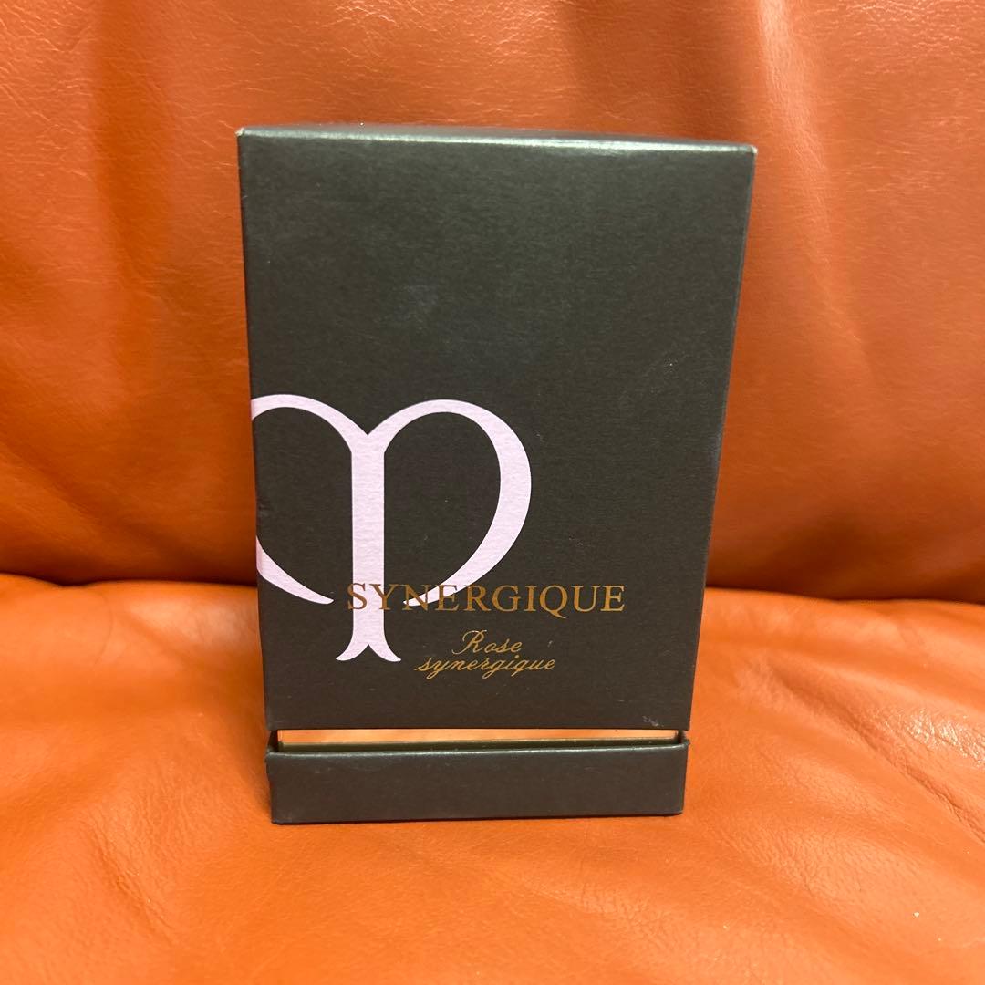 クレ・ド・ポー ボーテ Rose synergique 香水