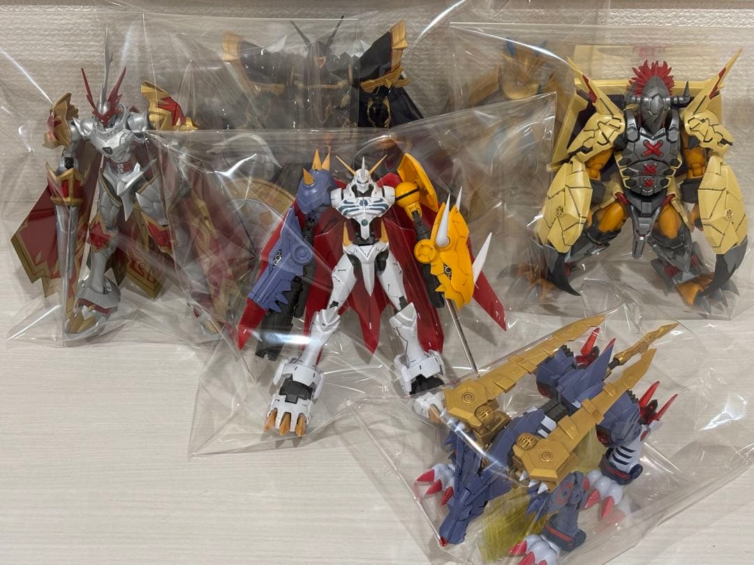 ①ジャンクプラモデル デジモン系・オメガモン ウォーグレイモン デュークモン 他