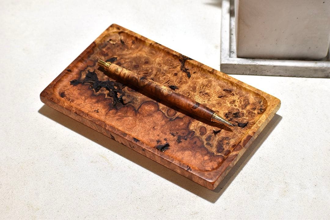 No.375花梨紅白のトレー シャトレーゼ】果肉入り！これぞ贅沢かき氷アイス「白州名水かき氷