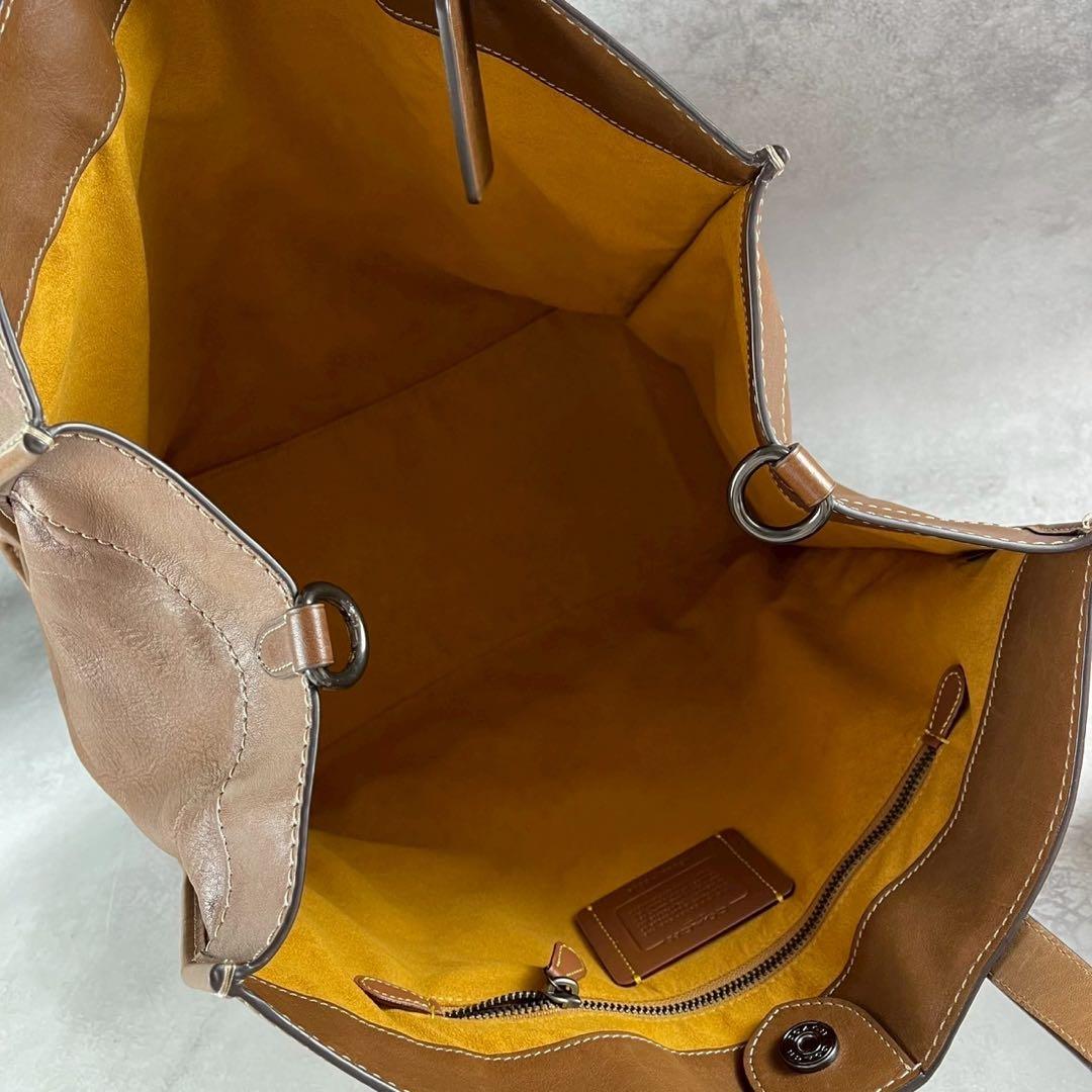 コーチ フィールド トートバッグ 2WAY 40 ウィズ バッジ CC097 - メルカリ