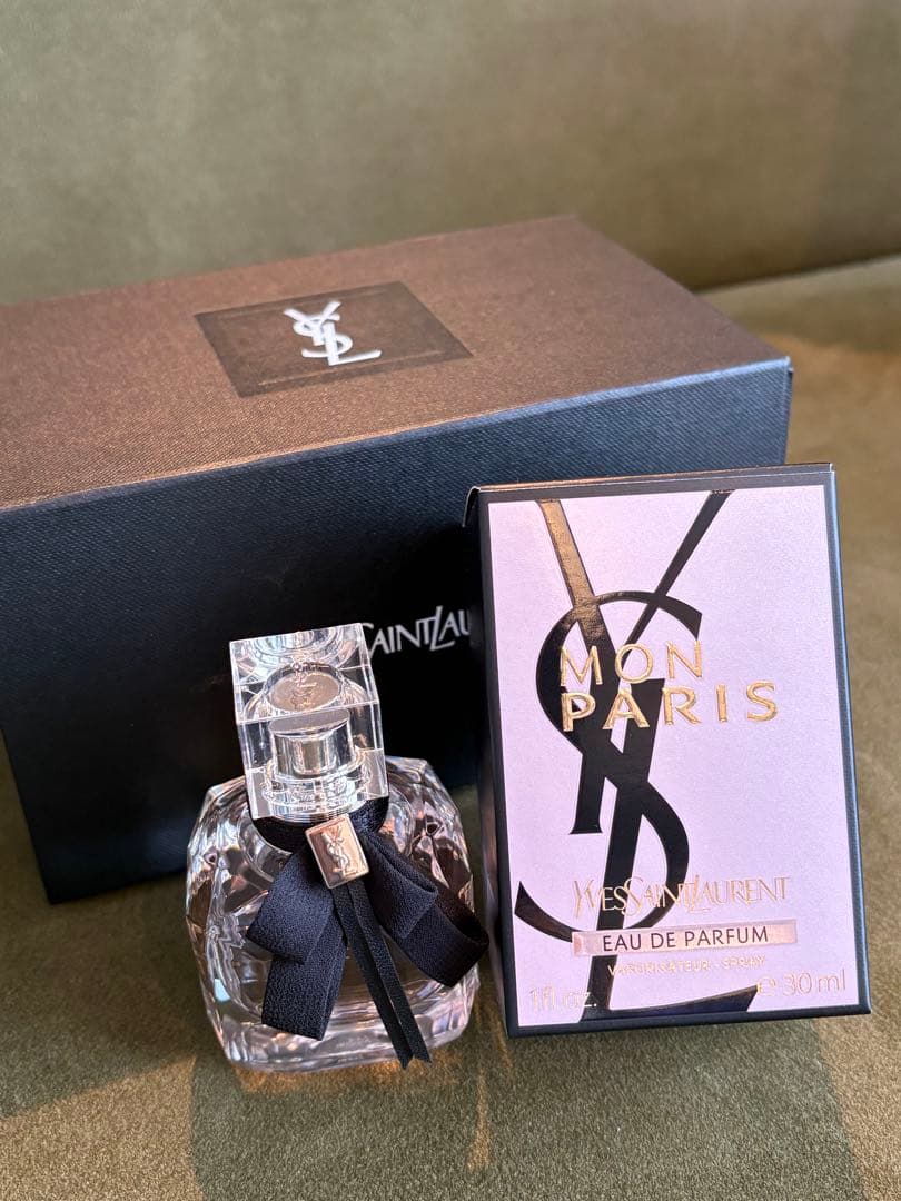 イヴ・サンローラン　モン パリ オーデパルファム 30mL 【新品未使用】