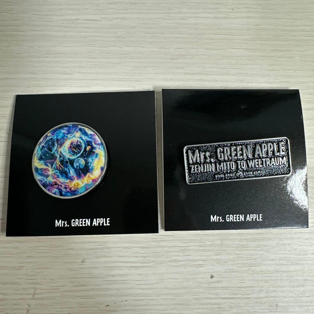 Mrs. GREEN APPLE ゼンジン未到とヴェルトラウム 銘銘編ピンバッジ
