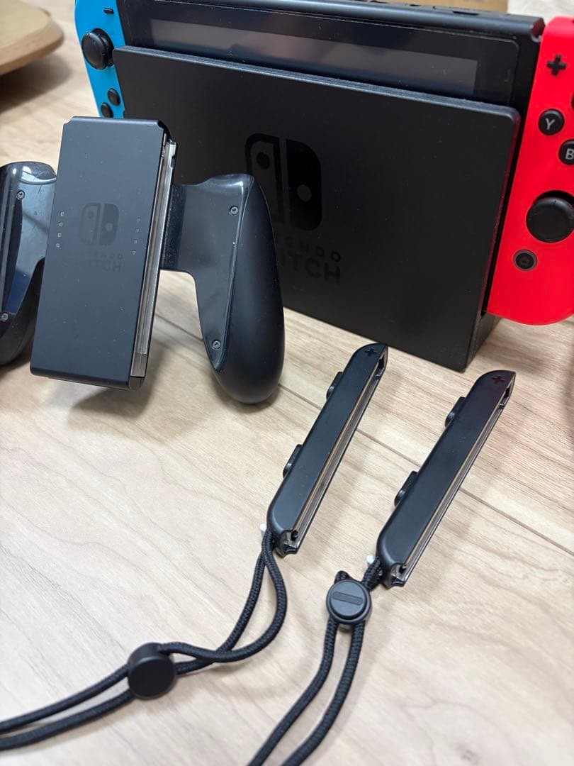 Nintendo Switch 本体 赤/青