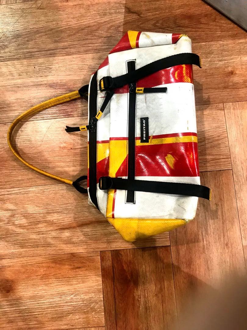 FREITAG】F60JOAN廃盤モデル ／ID付き - メルカリ