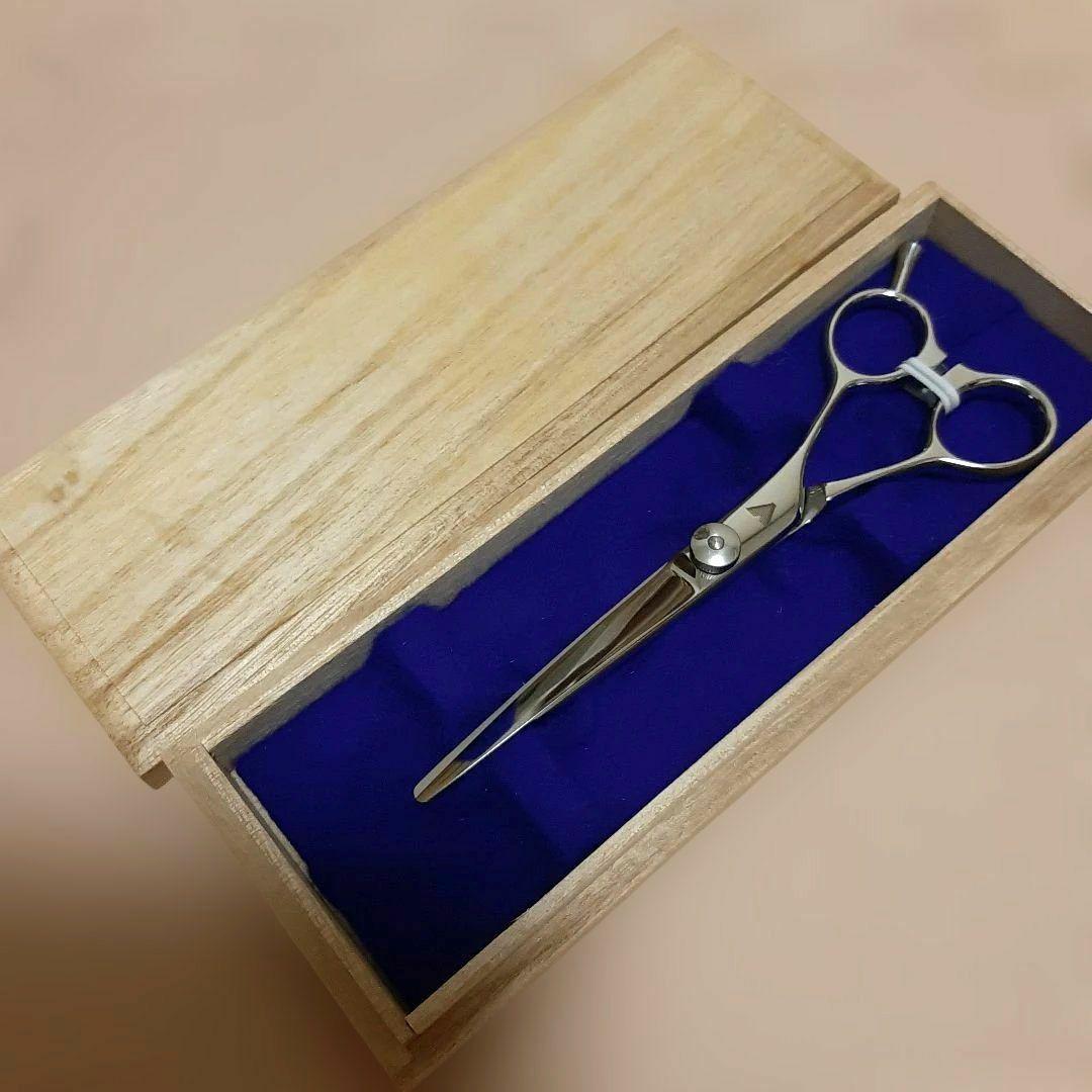 【新品未使用】シザーズ　美容師　ハサミ　木製ボックス付き