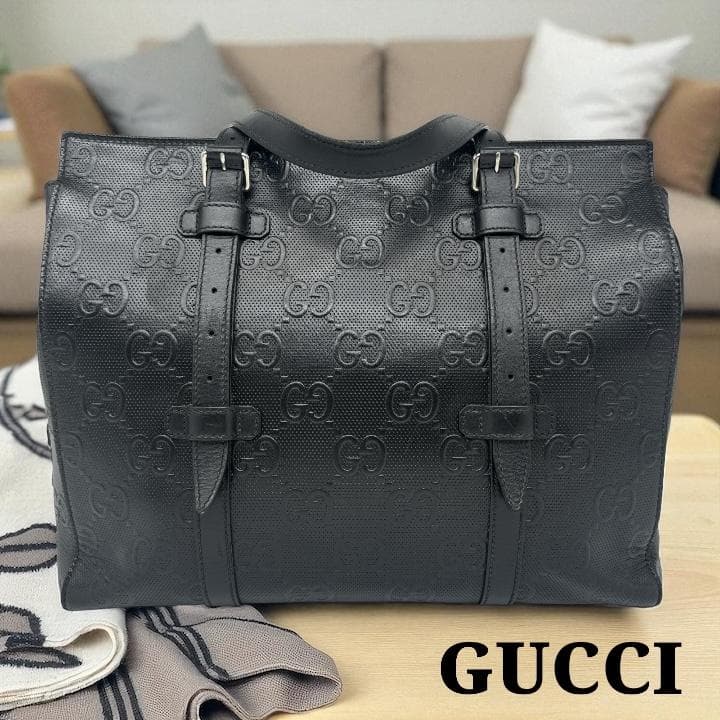 【極美品】 グッチ トートバッグ　エンボス GG ビジネスバッグ ブラック