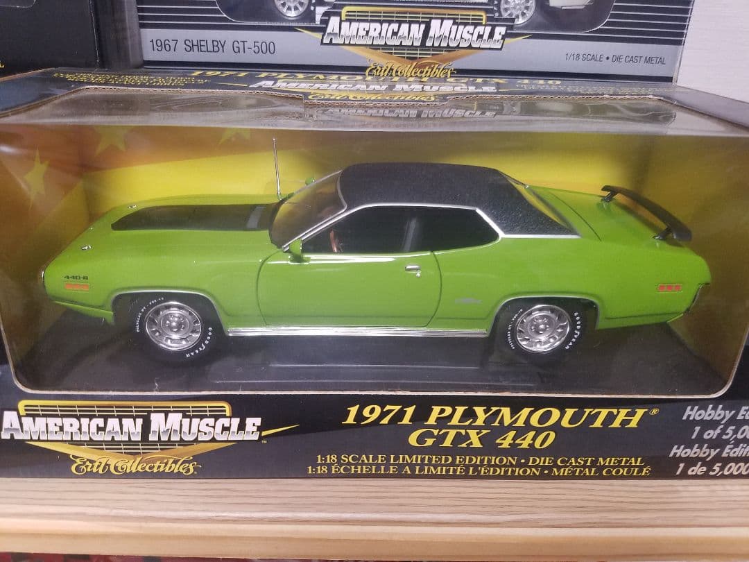 1971　プリムス　GTX440 1/18 Amazon.com: Auto World Diecast 1971 Plymouth GTX 440+6 Hardtop Tor