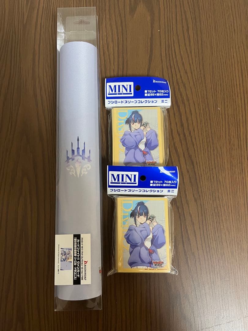 ヴァンガード リィエル=ドラコニス プレイマット +エリカ スリーブ 2個