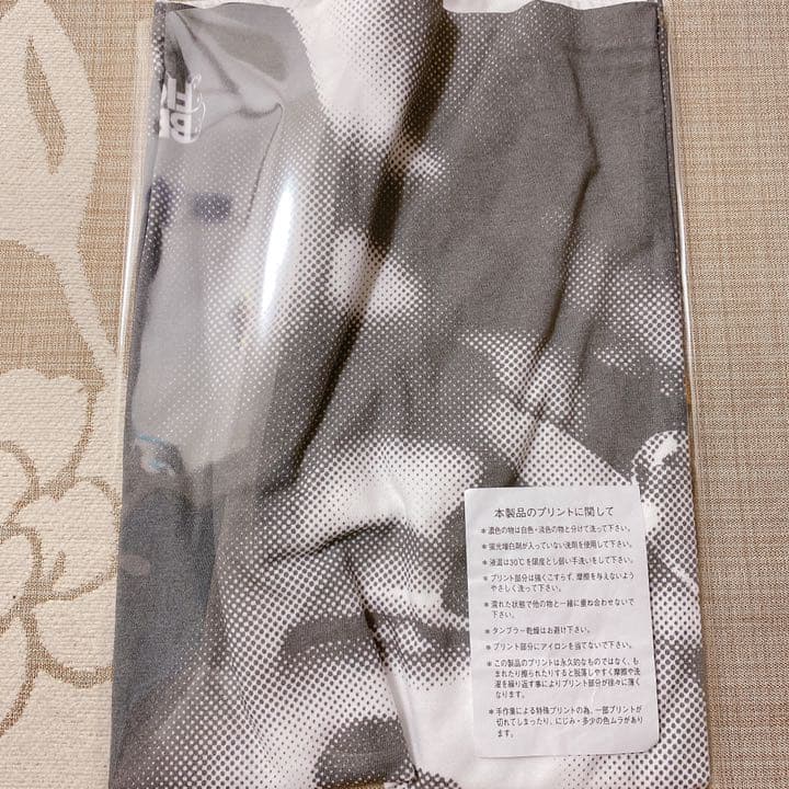 新品BEST FICTION TOUR 顔プリント Tシャツ 安室奈美恵 超レア - メルカリ