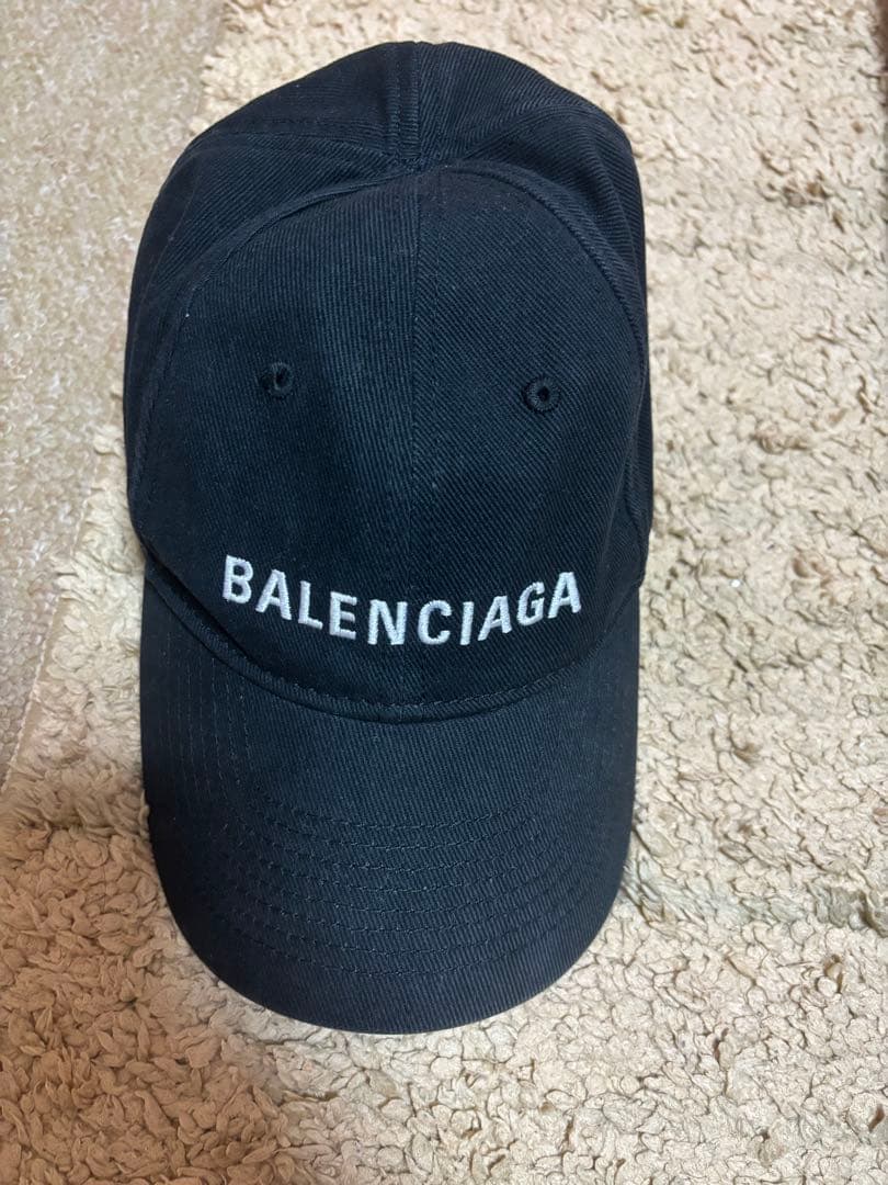 BALENCIAGAキャップ黒
