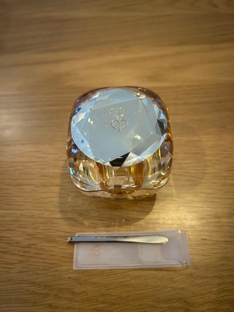 クレドポー ボーテ ラクレーム30g