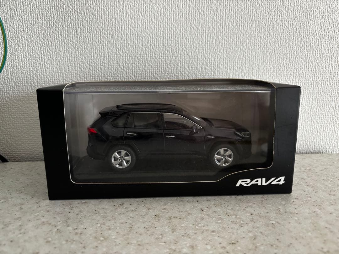 RAV4 黒 ミニカー 1/30