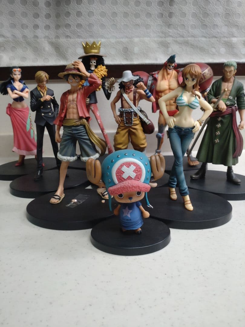 ワンピース THE GRANDLINE 麦わらの一味 9体セット　おまけ付き2体