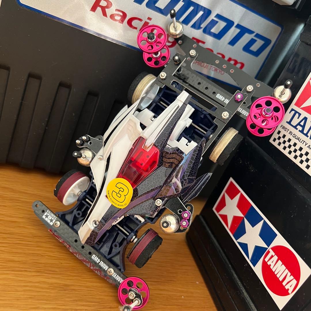 ■ ミニ四駆　完成品　加工　アバンテ　仮面ライダーダブル　ファング・ジョーカー風