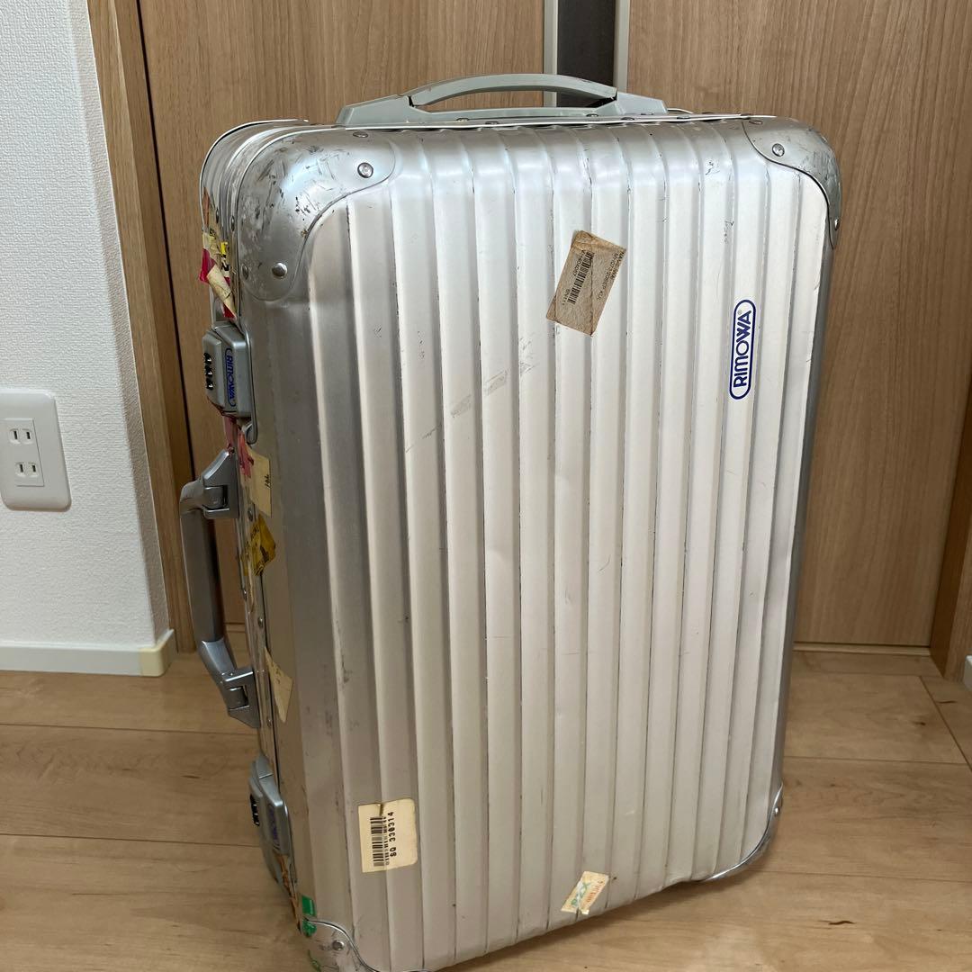 い*ち様 リモワ　シルバー　キャリーケース RIMOWA◇クラシック キャビン S◇シルバー 33L 機内持ち込み可 (RIMOWA